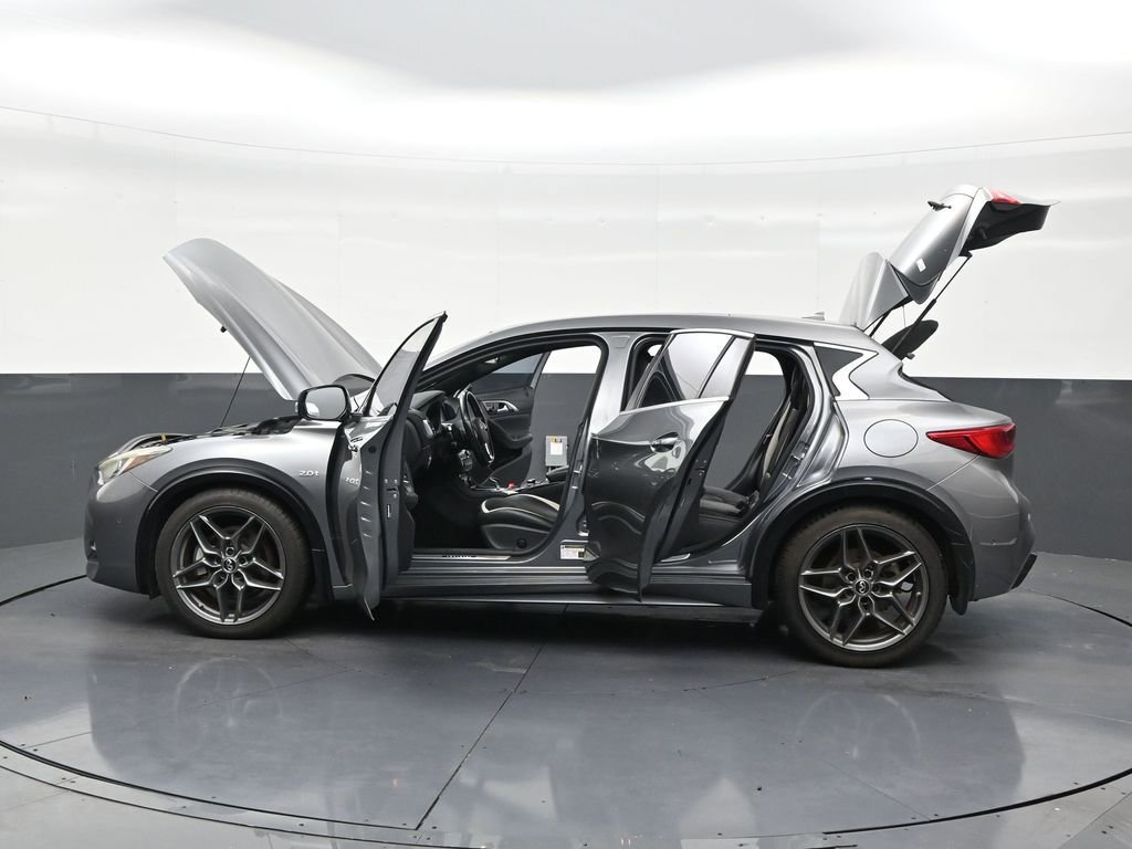 Used 2019 INFINITI QX30 Sport w/ Cargo Package image 31