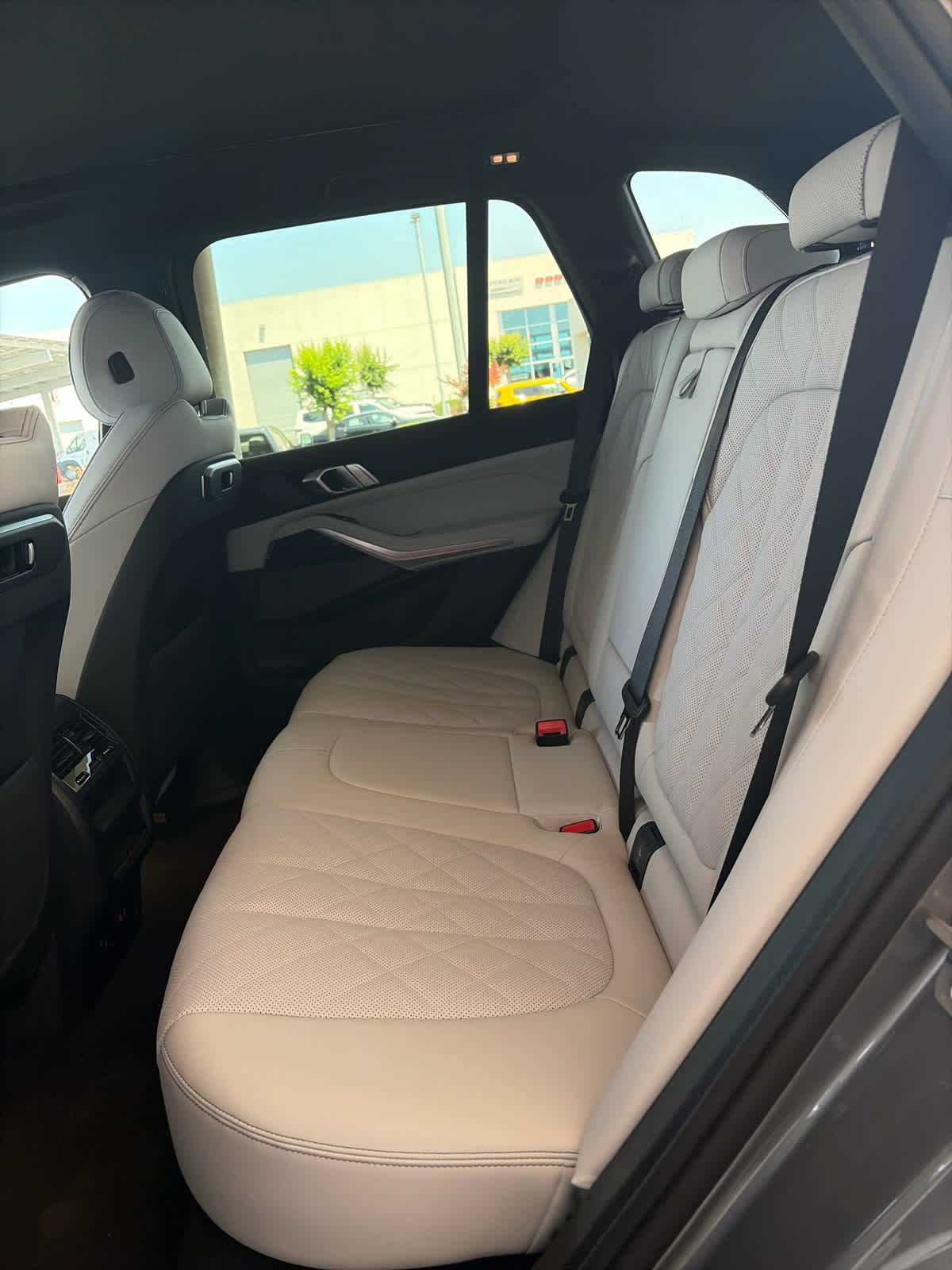 New 2026 BMW X5 sDrive40i w/ M Sport Package RWD image 13