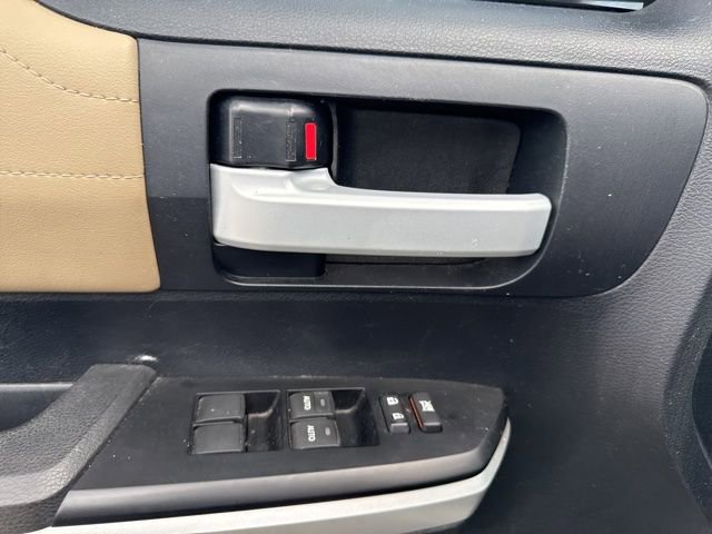 Used 2014 Toyota Tundra Limited w/ Limited Premium Package image 10