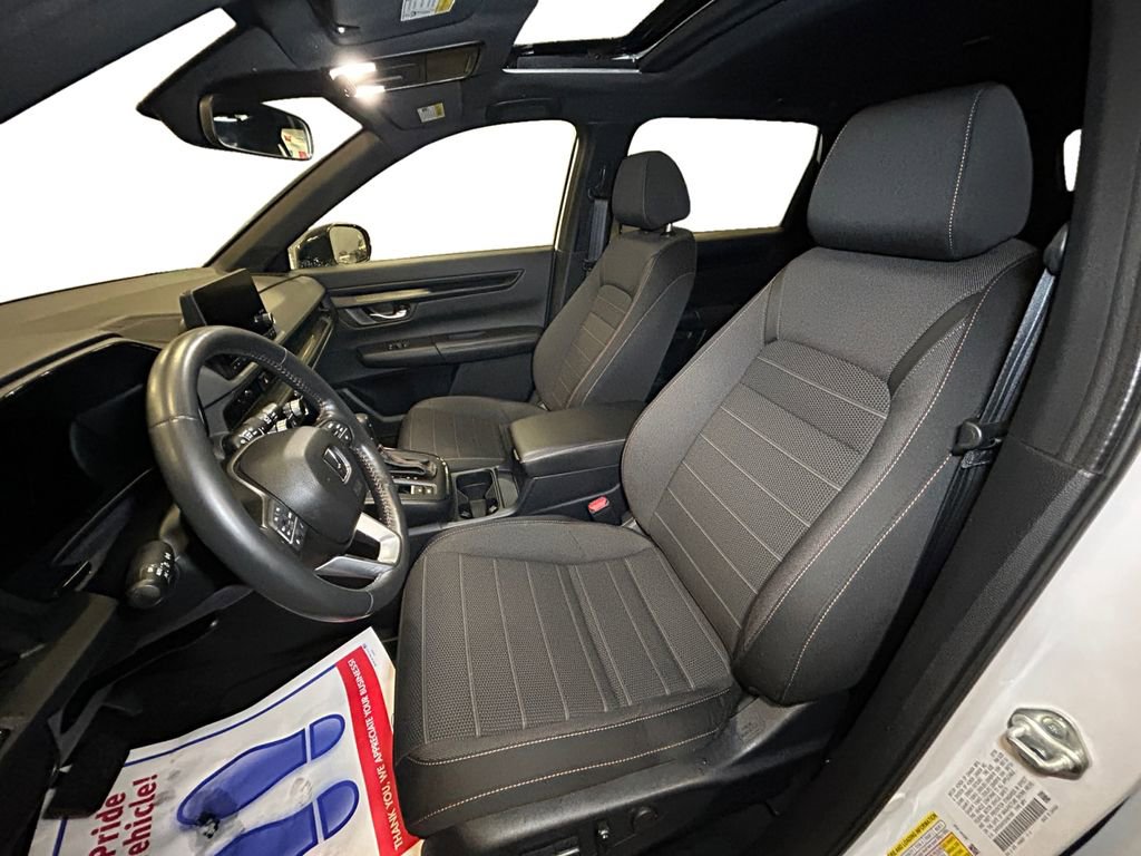 Used 2025 Honda CR-V Sport image 9