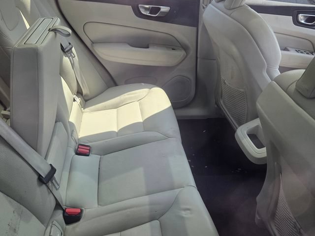 Used 2024 Volvo XC60 B5 Core AWD/4WD image 10