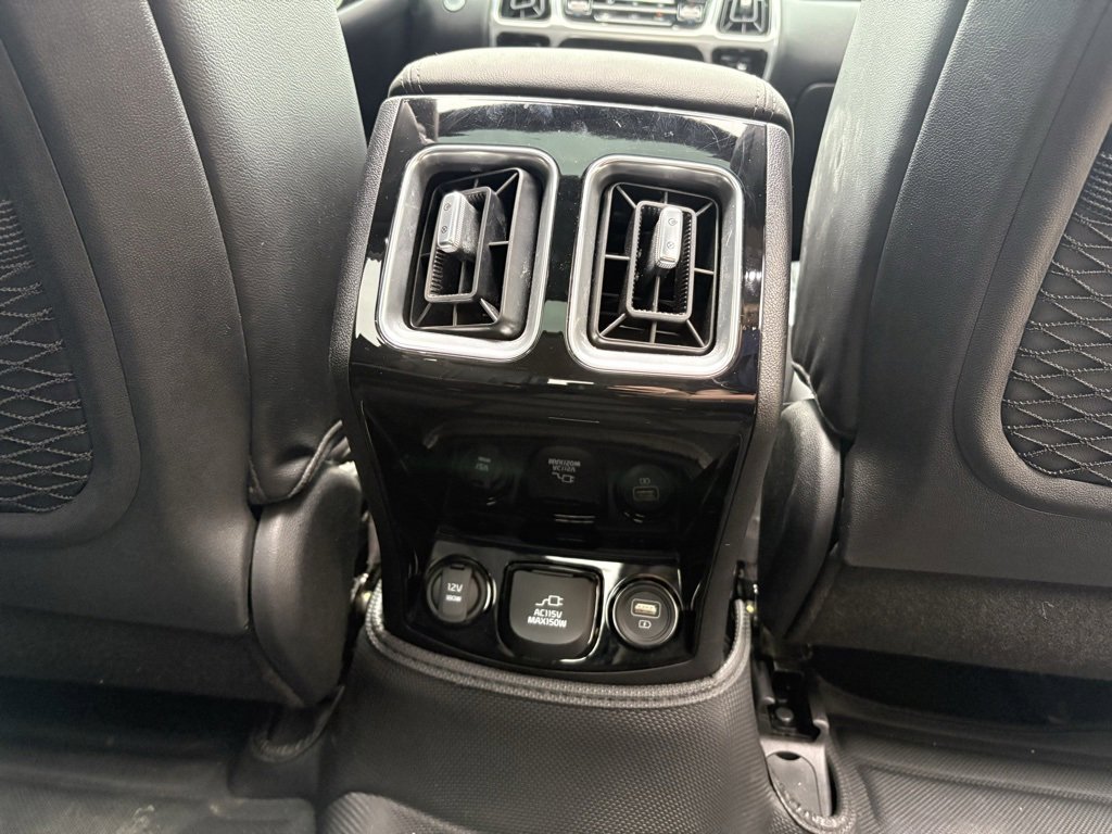 Used 2023 Kia Sorento SX Prestige image 38