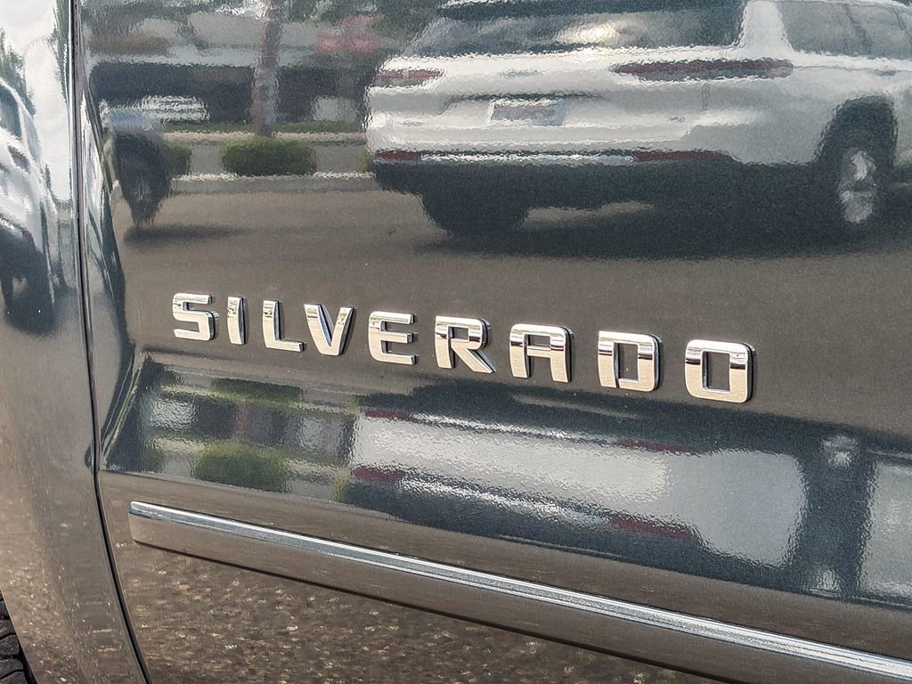 Used 2018 Chevrolet Silverado 1500 LT w/ All Star Edition AWD/4WD image 12