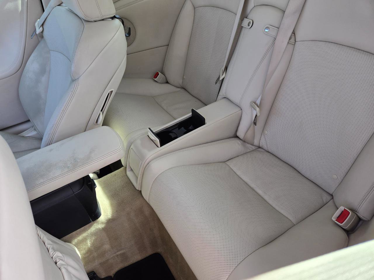 Used 2010 Lexus IS 250C RWD image 30