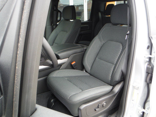 New 2026 RAM 1500 Big Horn AWD/4WD image 4