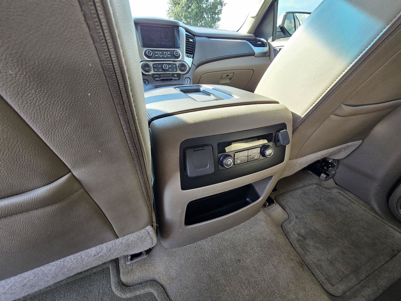 Used 2018 Chevrolet Tahoe LT w/ Luxury Package AWD/4WD image 24