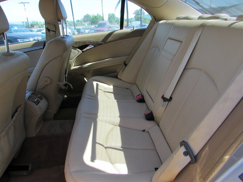 Used 2008 Mercedes-Benz E 350 Sedan image 13