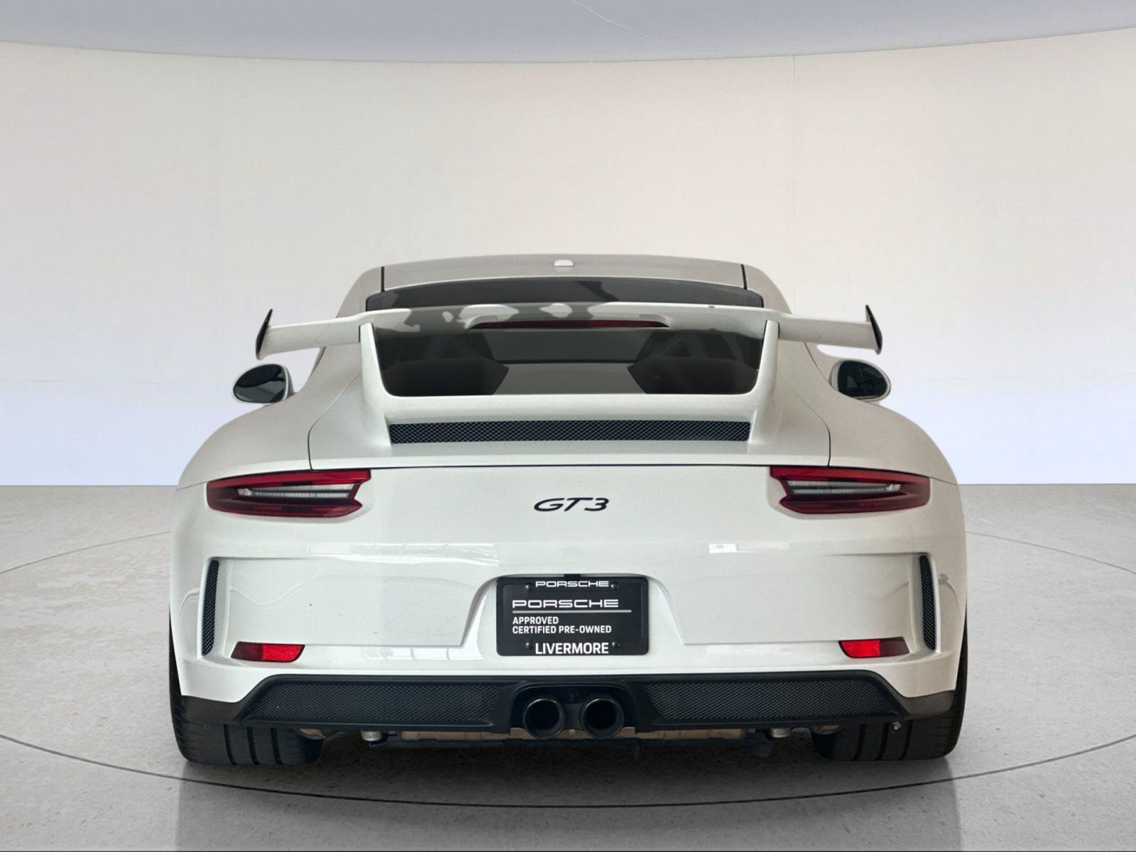Certified 2018 Porsche 911 GT3 RWD image 6