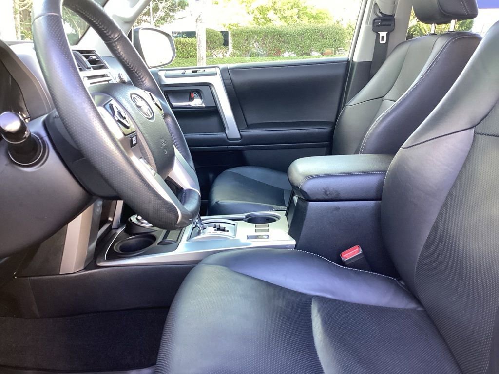 Used 2018 Toyota 4Runner Limited AWD/4WD image 5