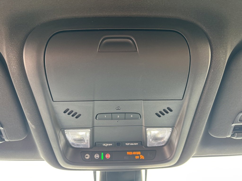 Used 2023 Chevrolet Blazer Premier image 29