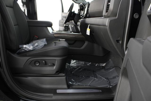 New 2026 GMC Sierra 1500 SLT image 23