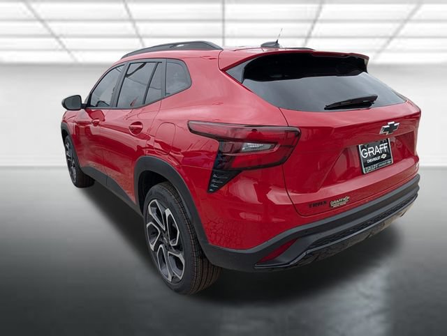 New 2026 Chevrolet Trax RS w/ Driver Confidence Package FWD image 2