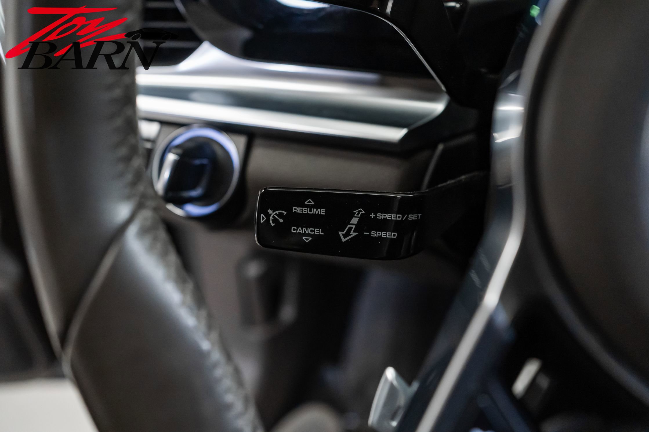 Used 2018 Porsche Panamera 4 image 36