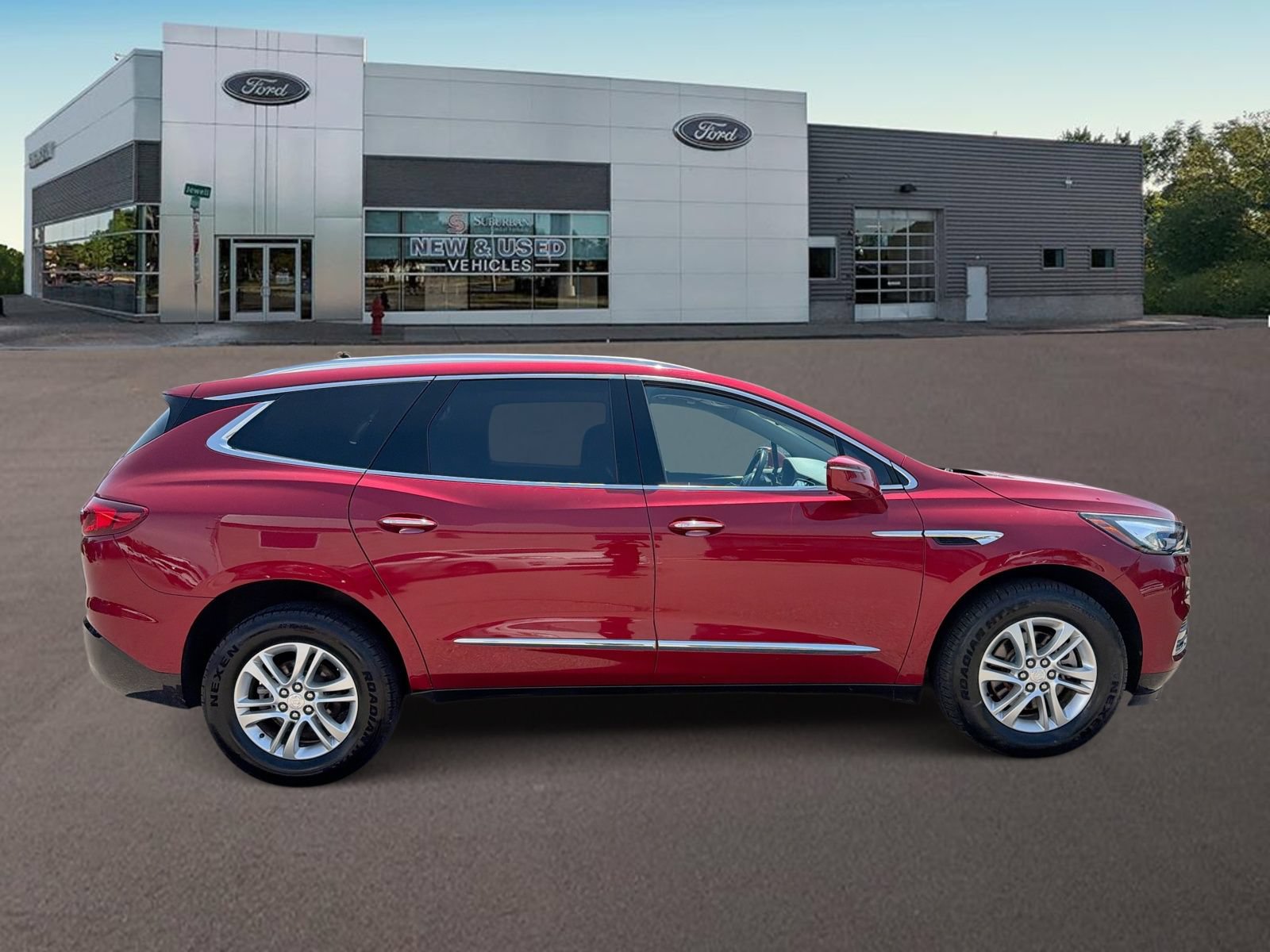 Used 2018 Buick Enclave Essence AWD/4WD image 12