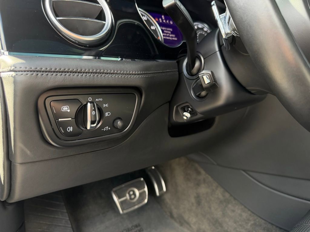 Used 2019 Bentley Bentayga image 15