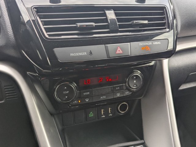Used 2025 Mitsubishi Eclipse Cross AWD image 24