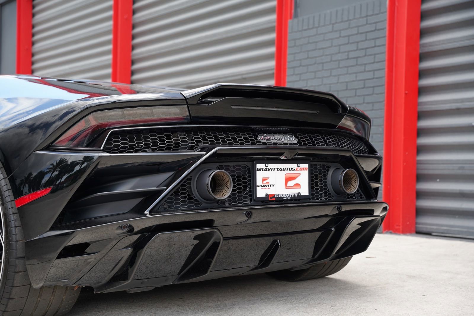 Used 2021 Lamborghini Huracan EVO image 7