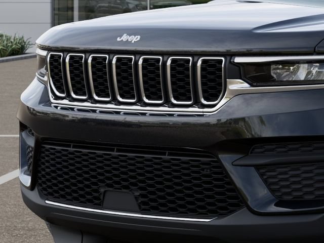 New 2026 Jeep Grand Cherokee Laredo X RWD image 11