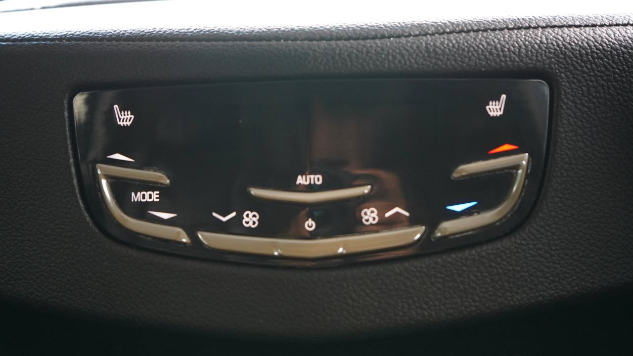 Used 2019 Cadillac Escalade ESV Luxury AWD/4WD image 66
