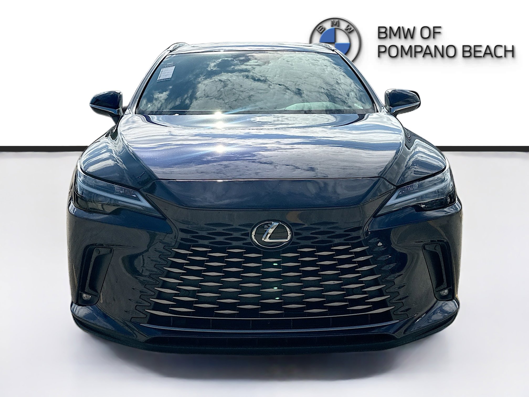 Used 2023 Lexus RX 350 Premium image 2