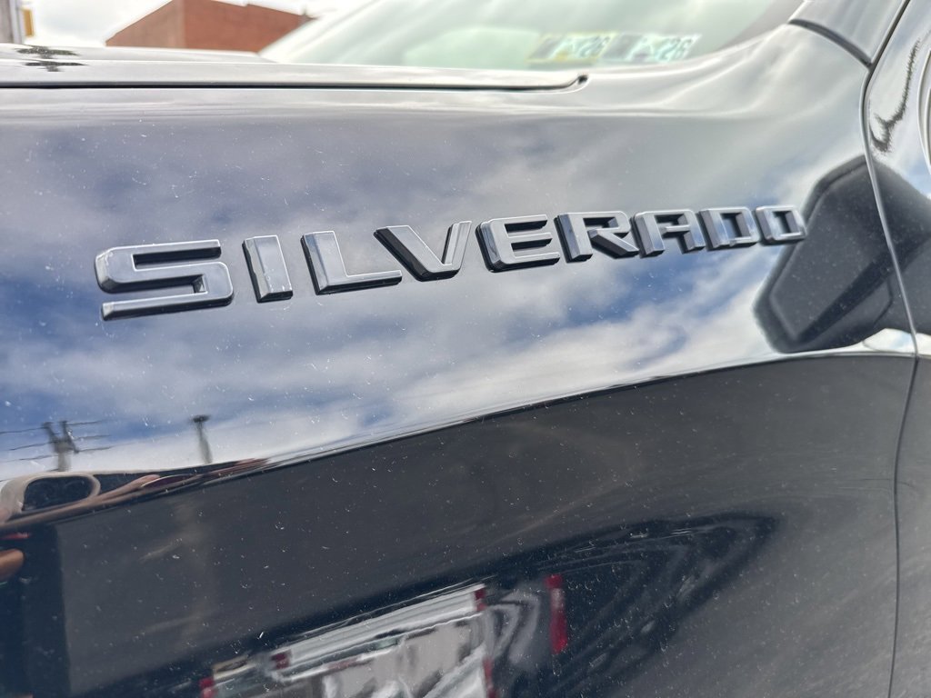 Used 2022 Chevrolet Silverado 1500 Custom w/ Safety Confidence Package image 10