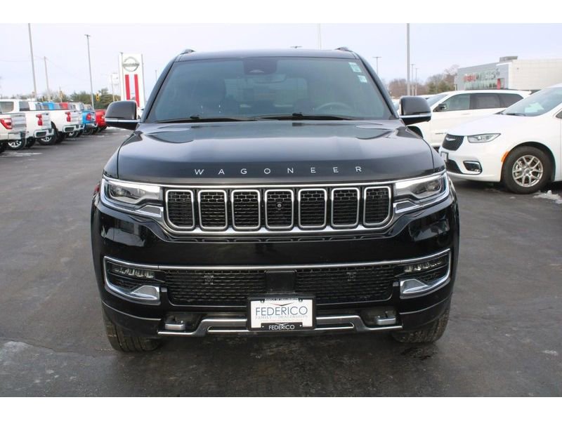 Used 2022 Jeep Wagoneer Series III w/ Premium Group I image 11