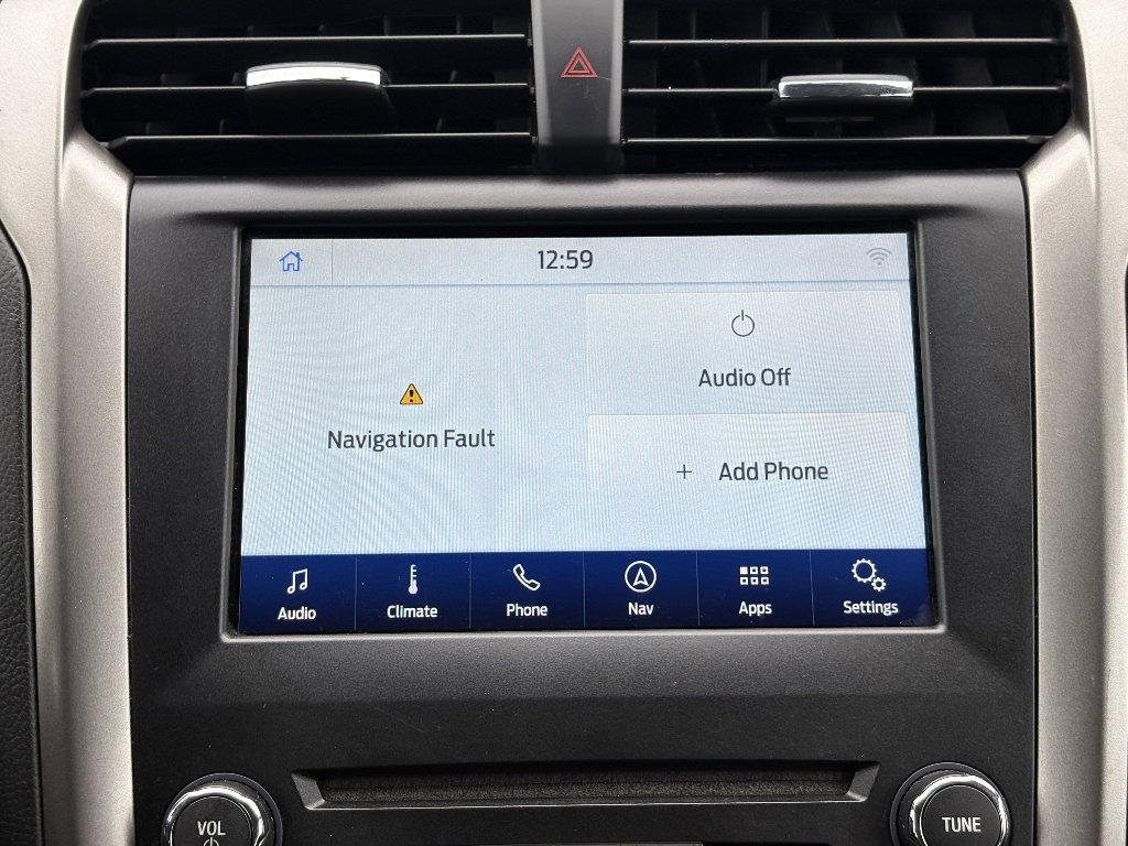 Used 2017 Ford Fusion SE w/ Equipment Group 202A image 27