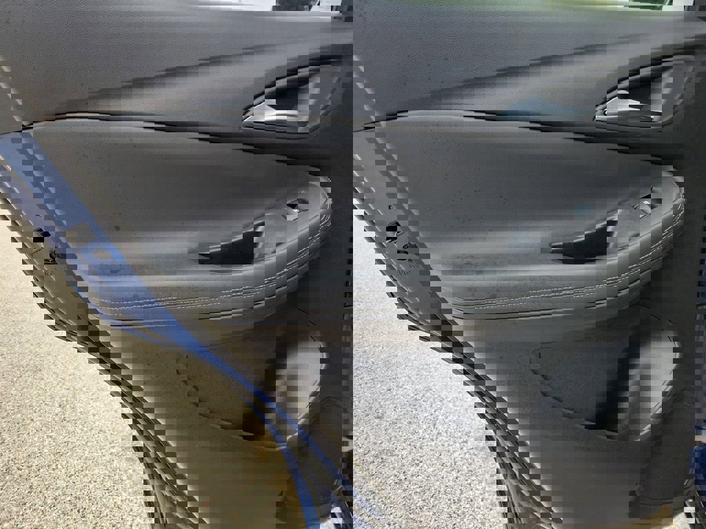 Used 2023 Buick Encore GX Select image 9