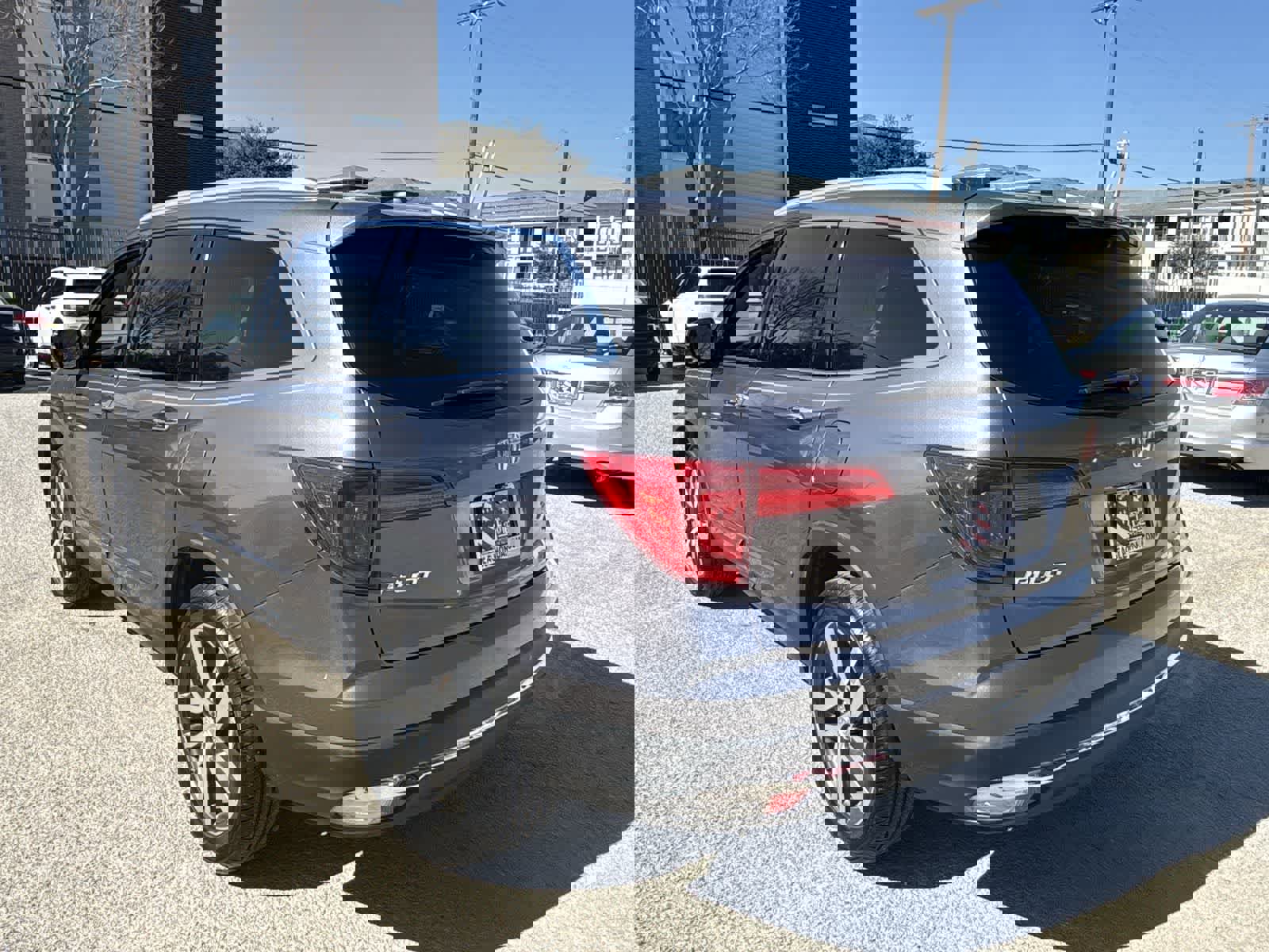 Used 2016 Honda Pilot Elite image 12