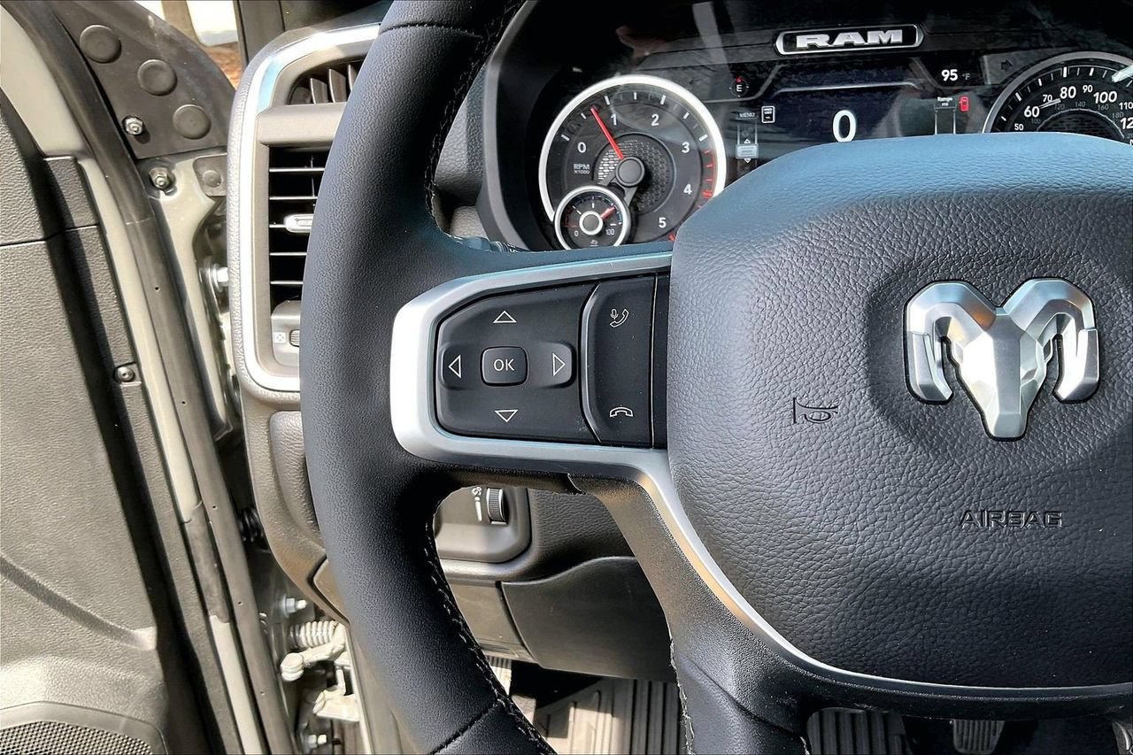 New 2026 RAM 2500 Big Horn AWD/4WD image 28