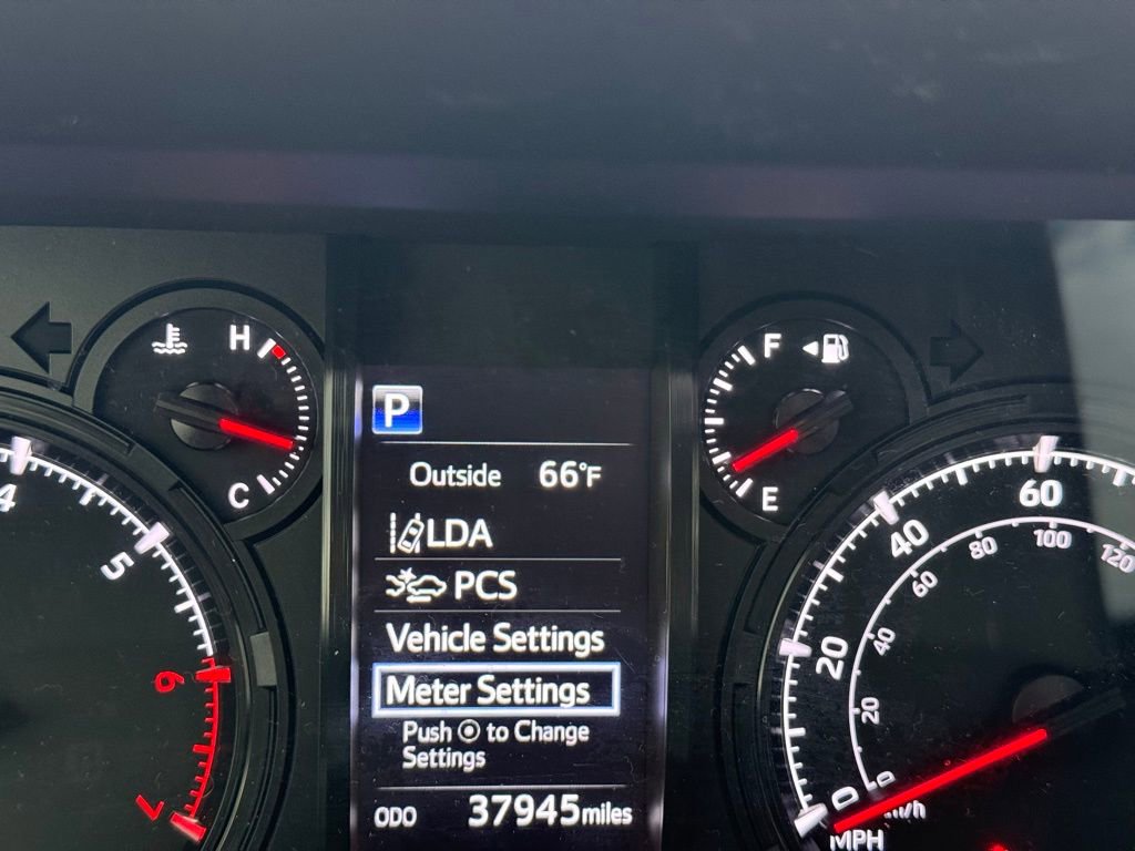 Used 2021 Toyota 4Runner SR5 Premium image 16