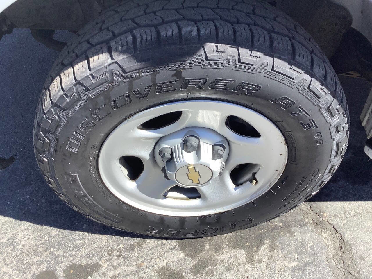 Used 2003 Chevrolet Express 1500 image 24