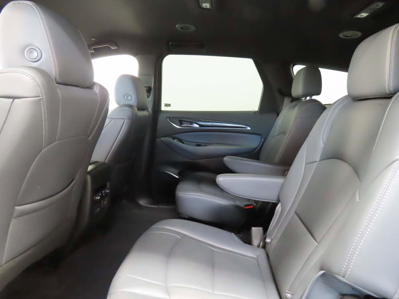 Used 2024 Buick Enclave Premium image 18