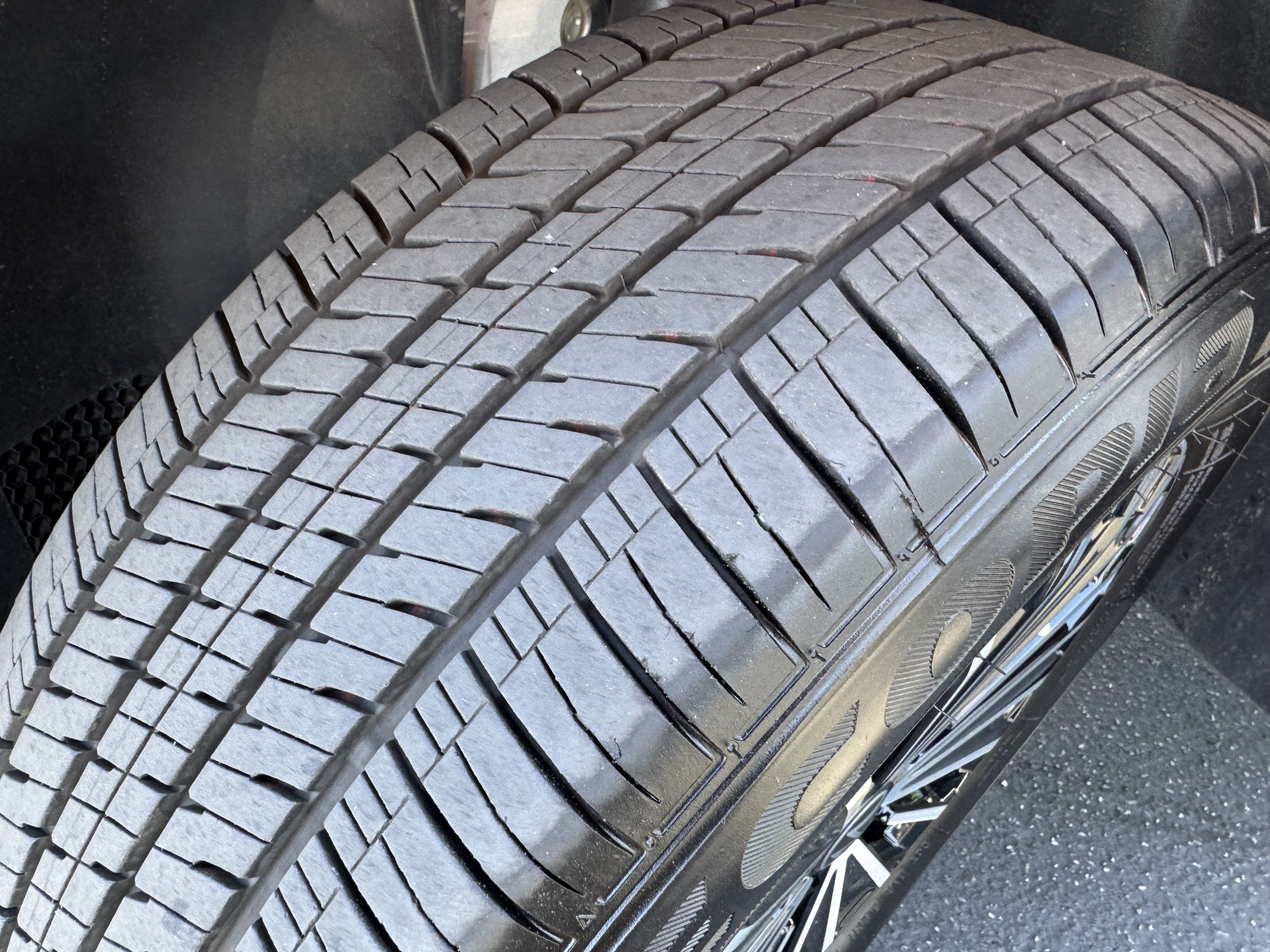 Certified 2025 Volkswagen Tiguan S AWD/4WD image 8