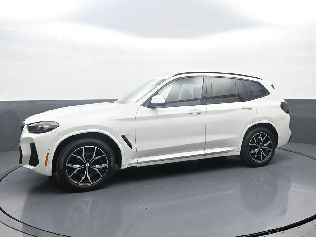 Used 2024 BMW X3 xDrive30i w/ Premium Package w/ZPA image 4