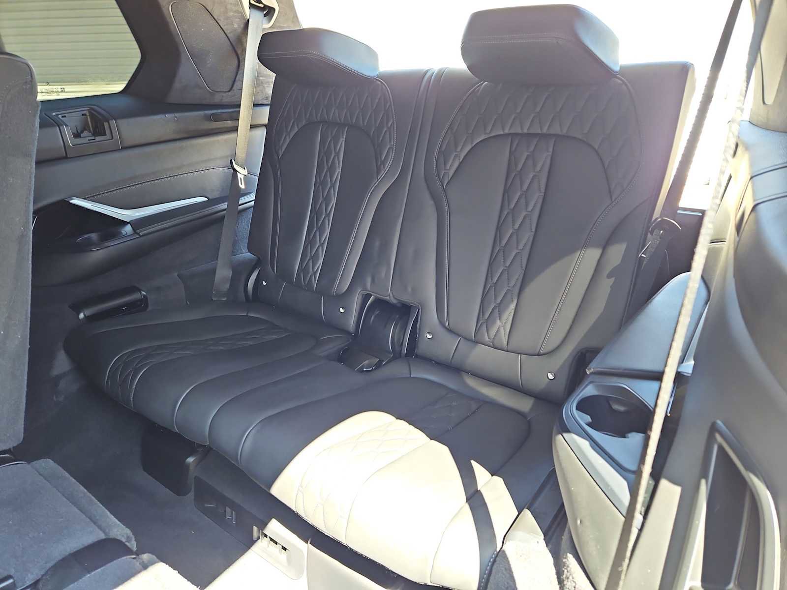 Used 2023 BMW X7 xDrive40i w/ Executive Package AWD/4WD image 38