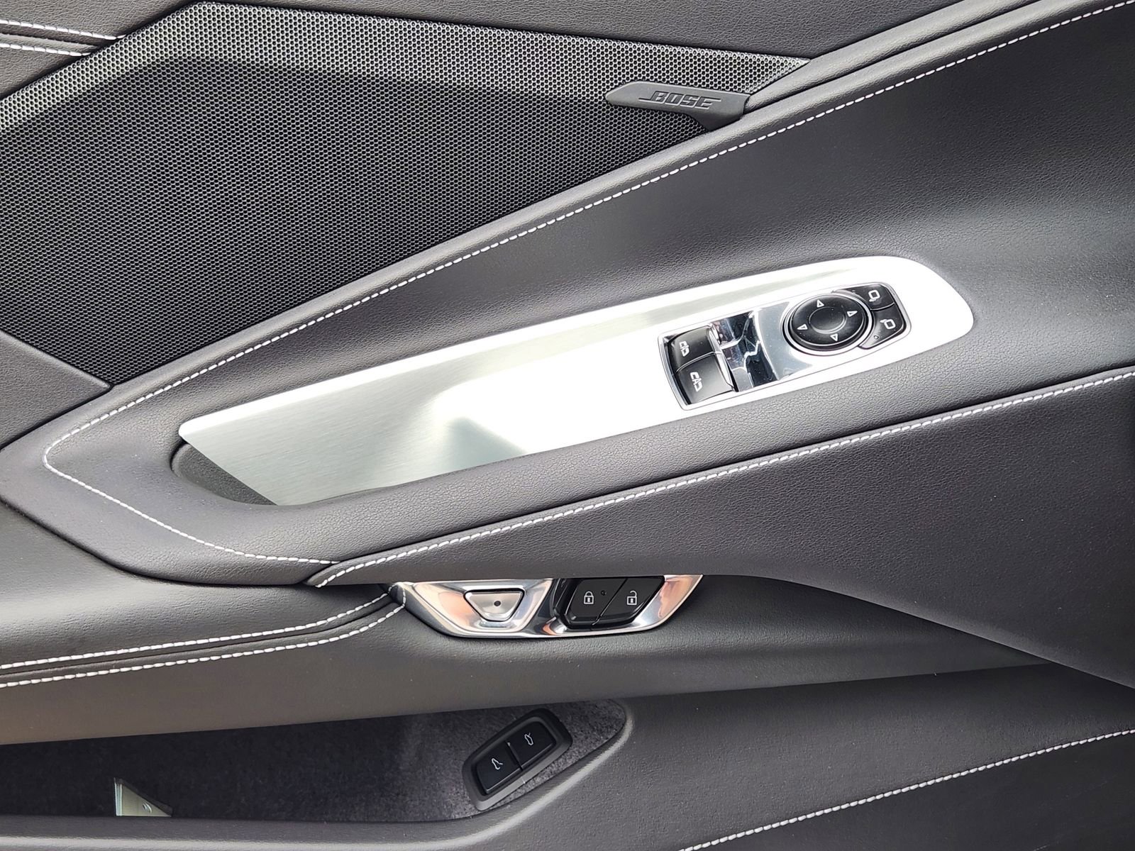 Used 2025 Chevrolet Corvette Stingray Coupe w/ Battery Protection Package image 27