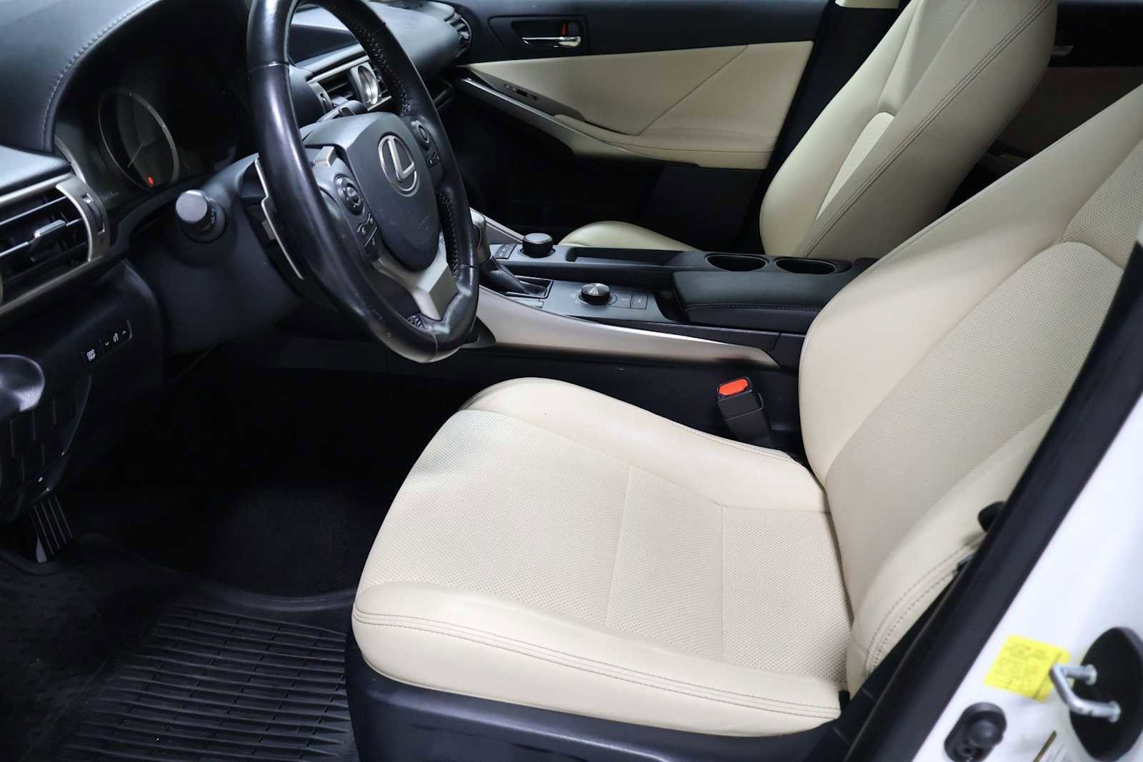 Used 2016 Lexus IS 300 AWD w/ Premium Package image 5