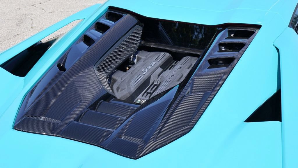 Used 2024 Lamborghini Revuelto AWD/4WD image 35