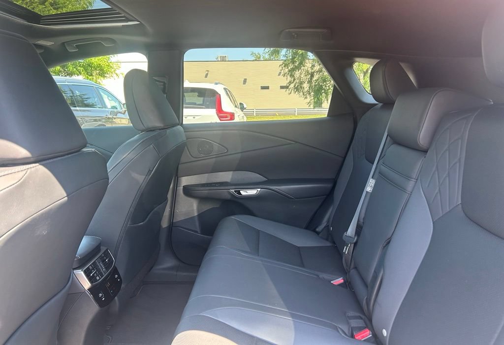 Used 2023 Lexus RX 350 Premium w/ Accessory Package AWD/4WD image 14
