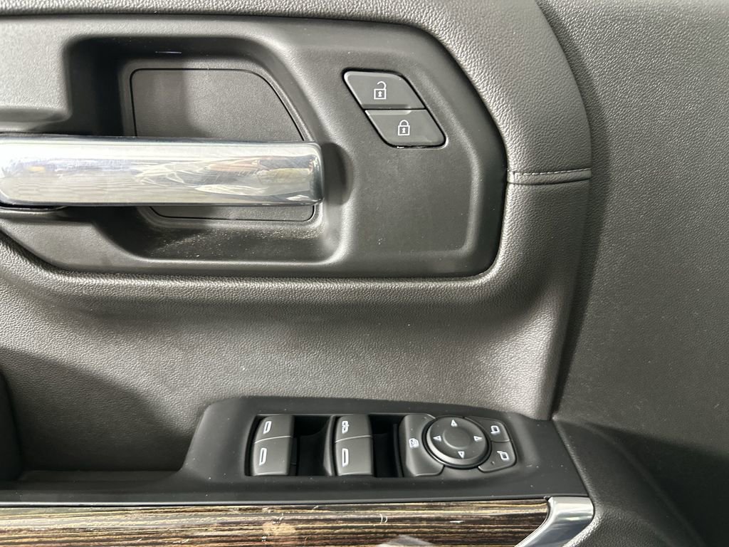 Used 2019 GMC Sierra 1500 SLE w/ SLE Value Package image 25