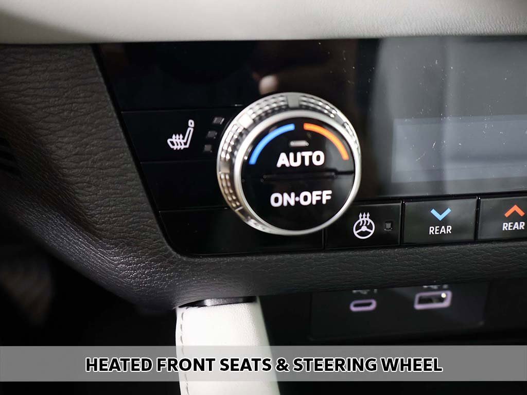 New 2025 Mitsubishi Outlander SEL image 10