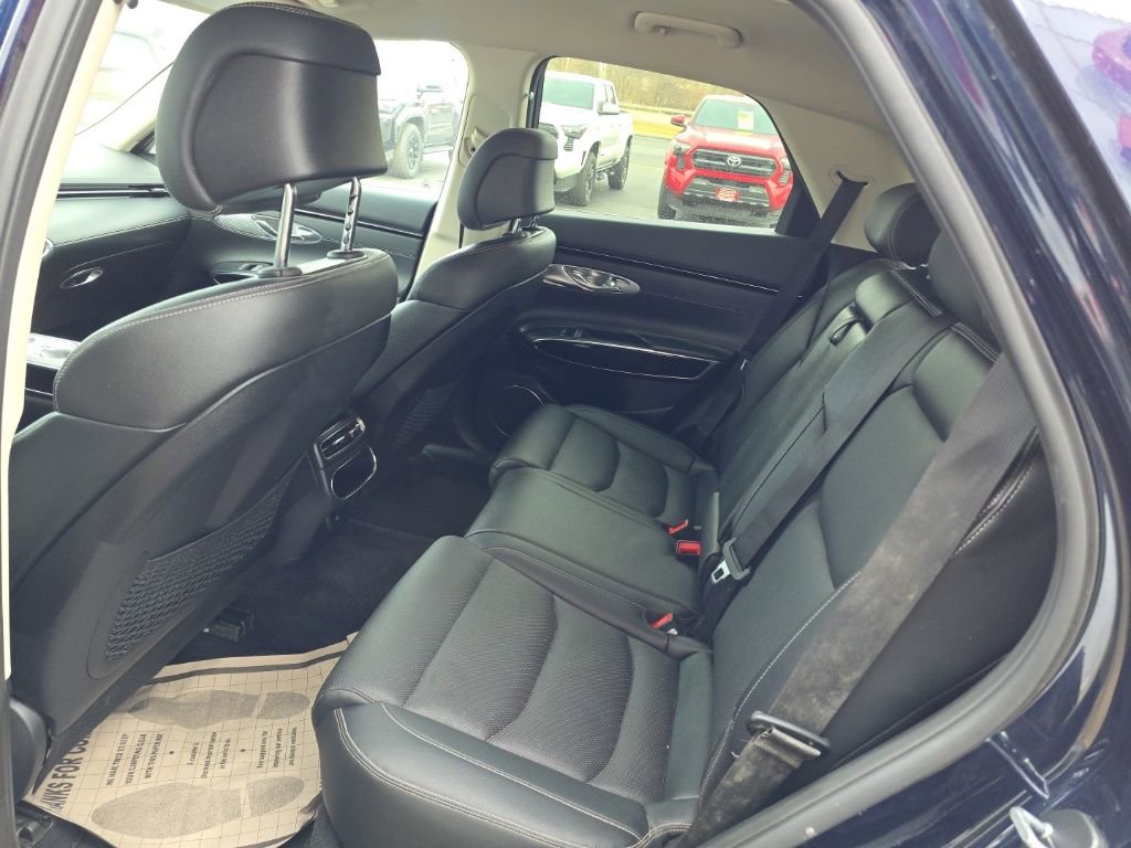 Used 2025 Genesis GV70 2.5T image 10