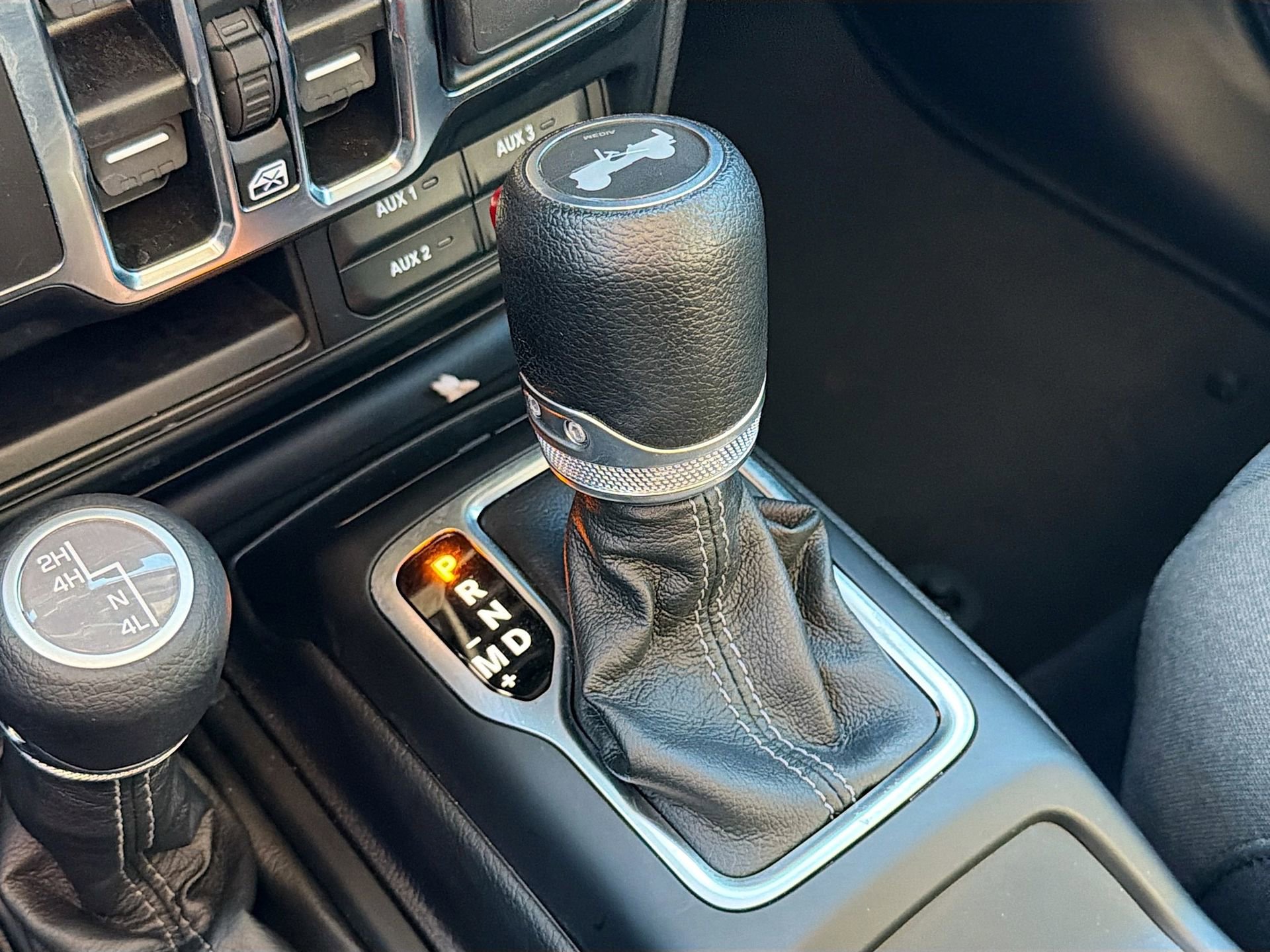 Used 2024 Jeep Wrangler Sport S image 29