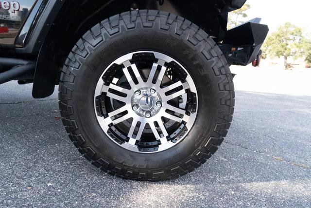 Used 2018 Jeep Wrangler Unlimited Rubicon w/ Dual Top Group image 41