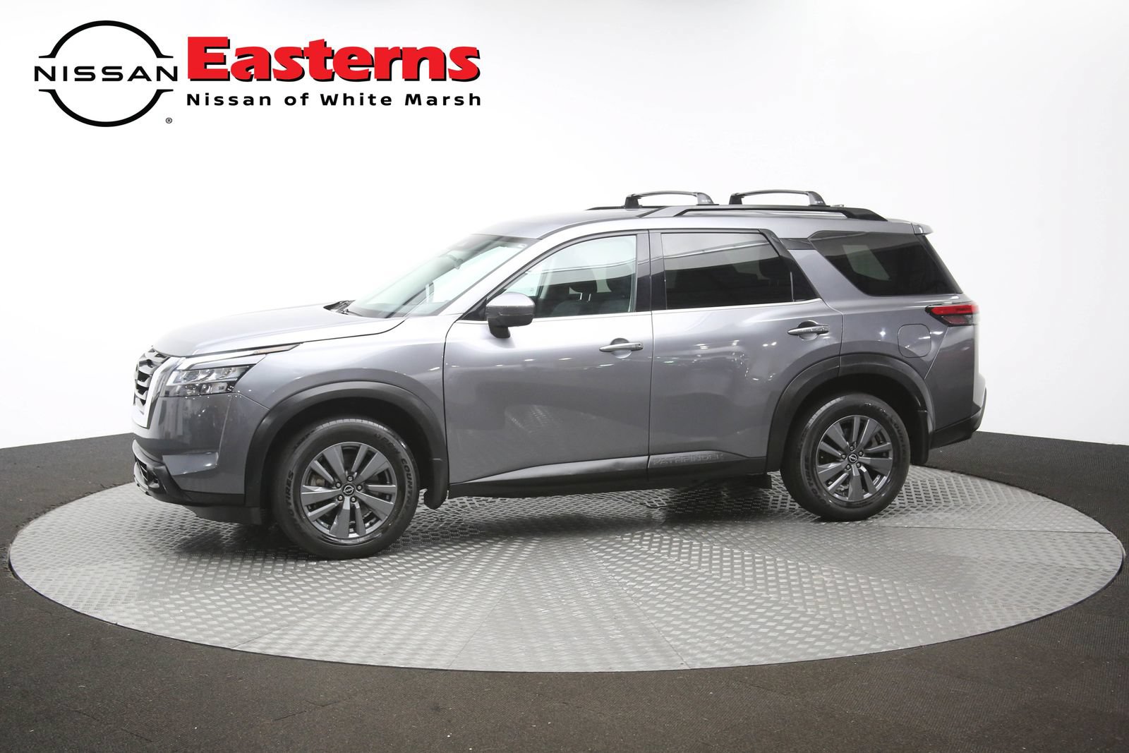 Used 2022 Nissan Pathfinder SV AWD/4WD image 55