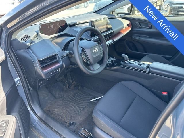 Used 2025 Toyota Prius Plug-In Hybrid FWD image 9