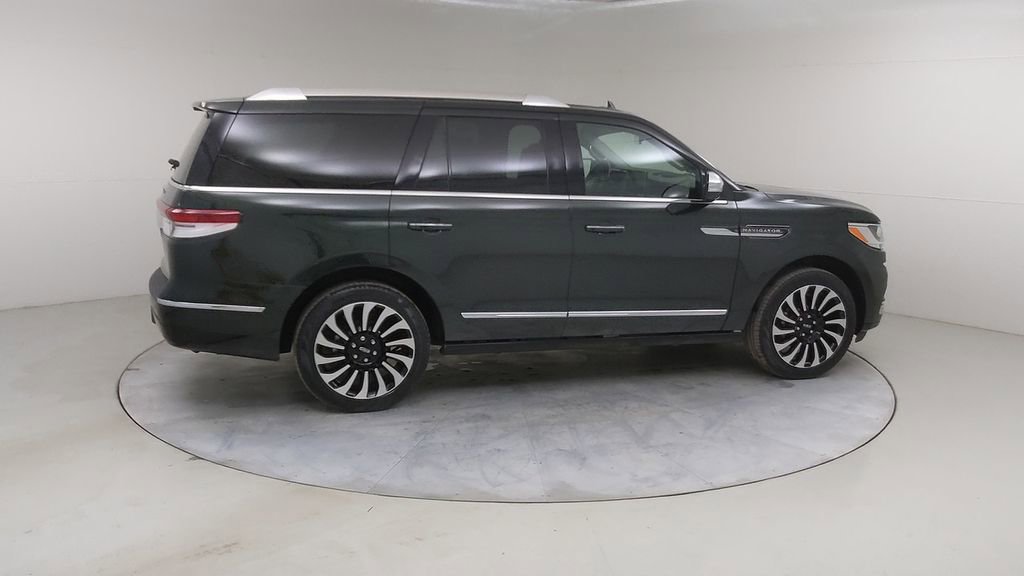 Used 2023 Lincoln Navigator Black Label image 14