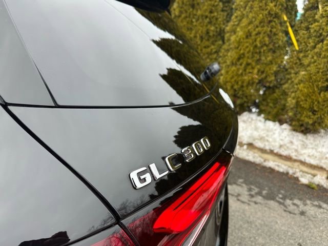 Certified 2025 Mercedes-Benz GLC 300 4MATIC image 12