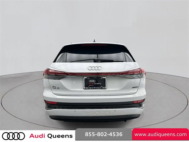 Used 2024 Audi Q4 e-tron Premium Plus image 3
